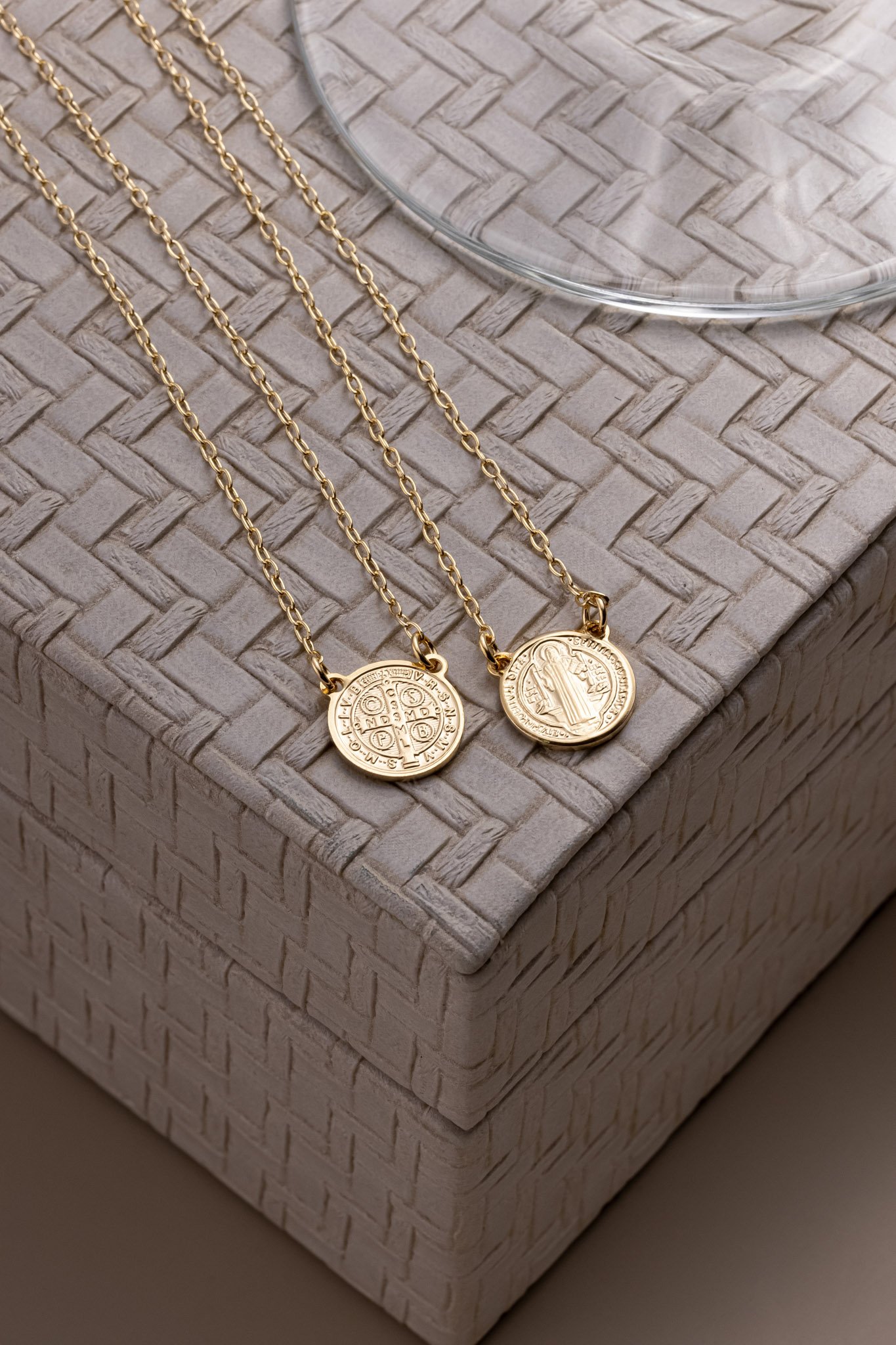 ESCAPULÁRIO COM MEDALHA 12MM COM SÃO BENTO 60CM