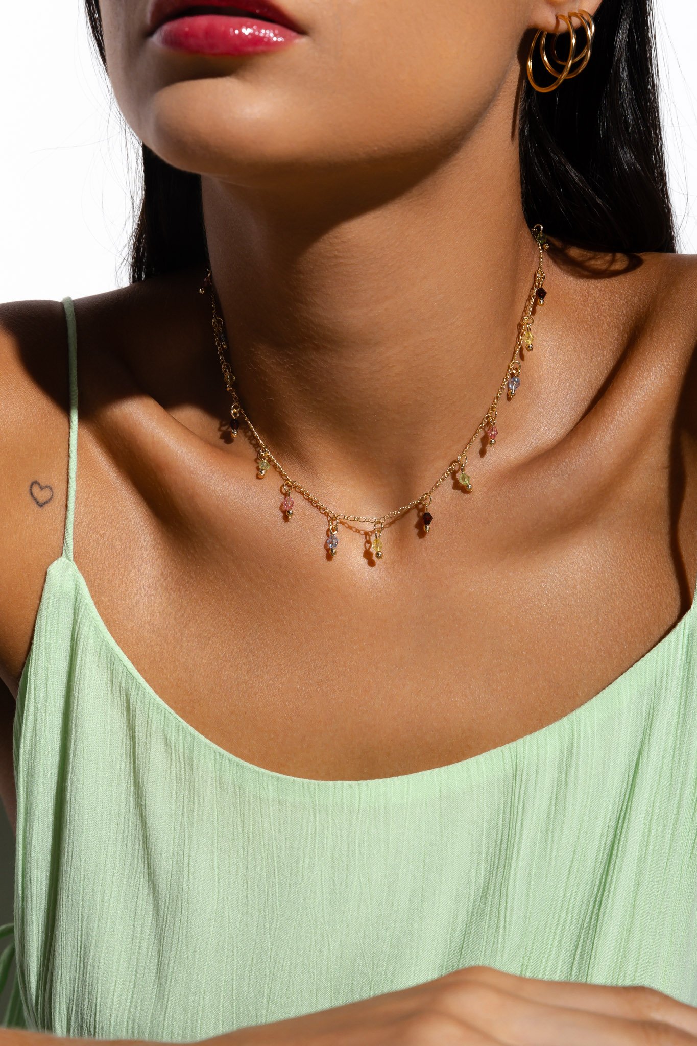CHOKER COM 15 BALÕES ACRILICOS E 15 BOLINHAS