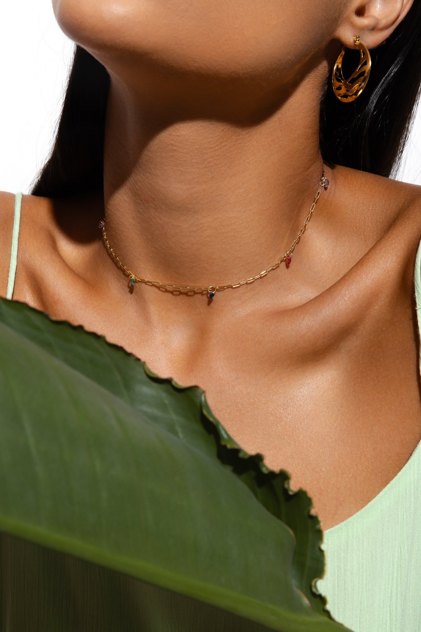 CHOKER CARTIE COM 5 PEDRAS COLORIDAS 35CM