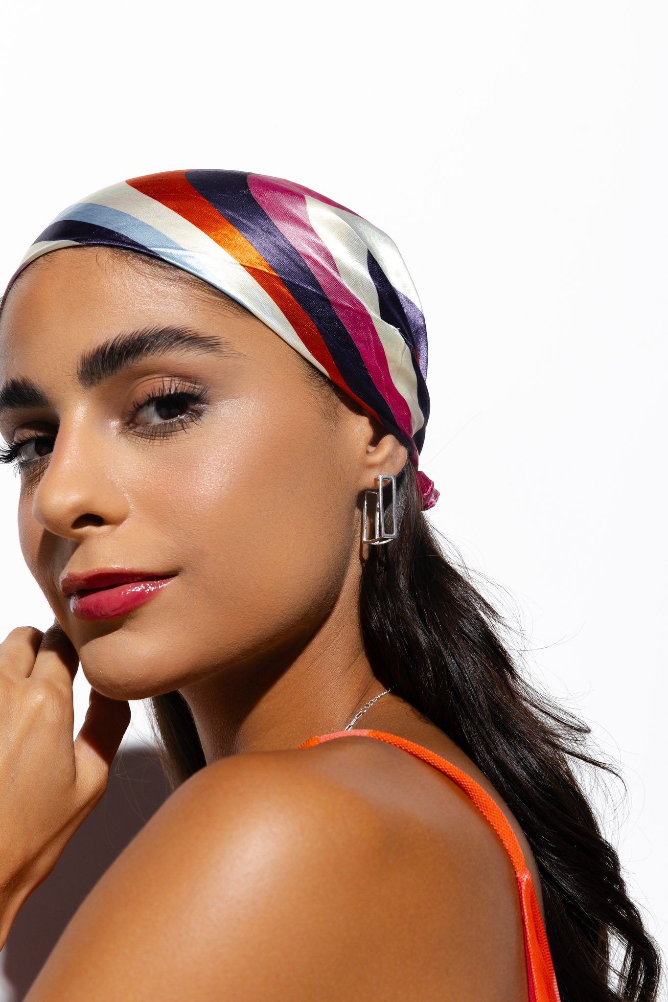 BRINCO DE PRATA RETANGULO VAZADO