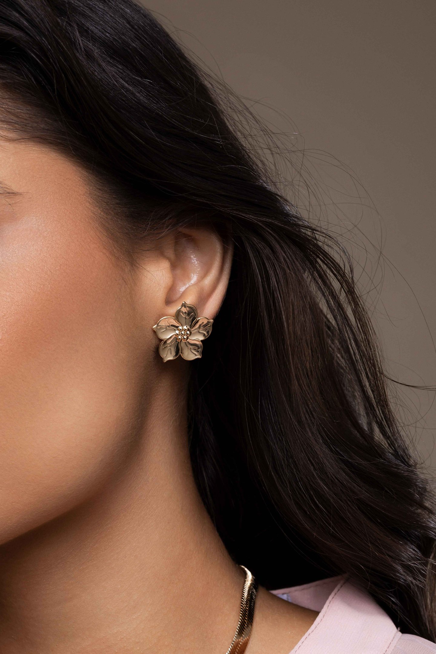 BRINCO FLOR DETALHADA