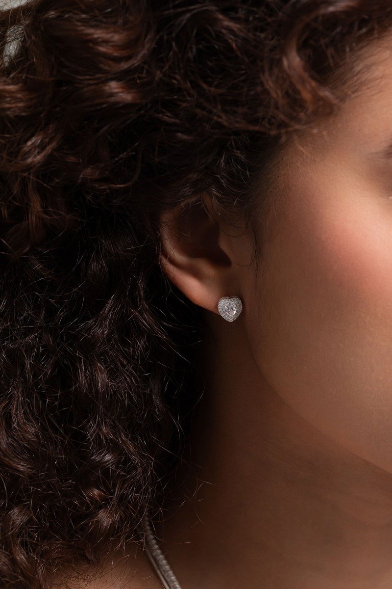 BRINCO PRATA CORAÇÃO COM ZIRCONIA