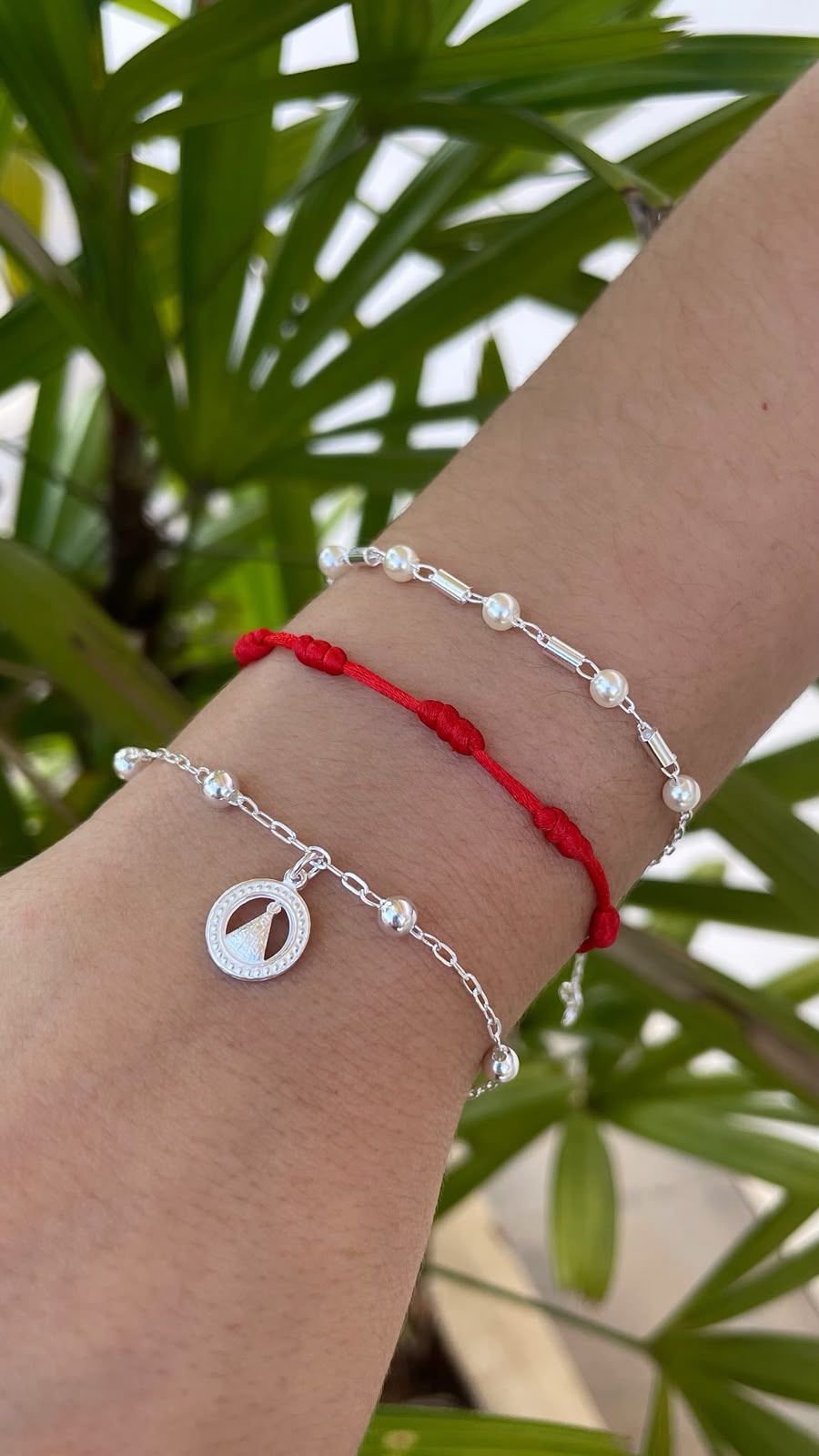 PULSEIRA PRATA BOLINHA E NOSSA SENHORA APARECIDA