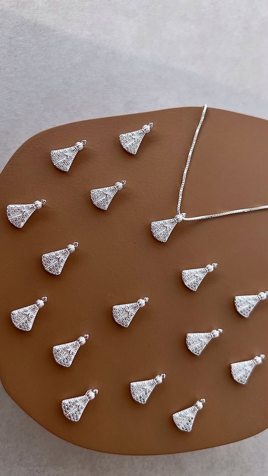 PINGENTE PRATA NOSSA SENHORA COM ZIRCONIA (PEQUENA)